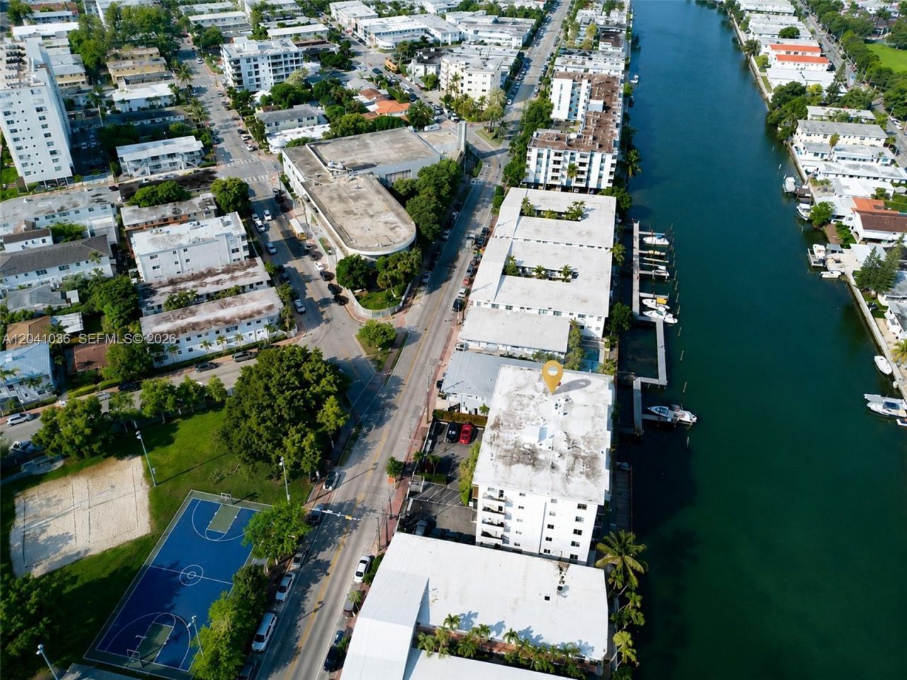 8024 Tatum Waterway Dr, Unit 2B, Miami Beach, FL 33141 Photo