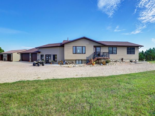 22318 LUCKY LN, Rapid City, SD 57701