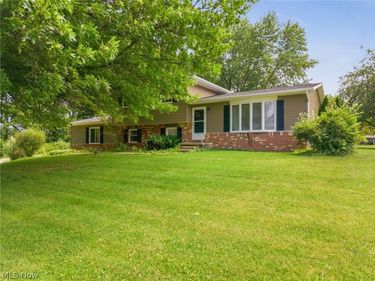 8694 Lansdale Avenue NW, North Canton, OH 44720