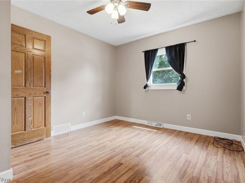 8694 Lansdale Avenue NW, North Canton, OH 44720 Photo 16