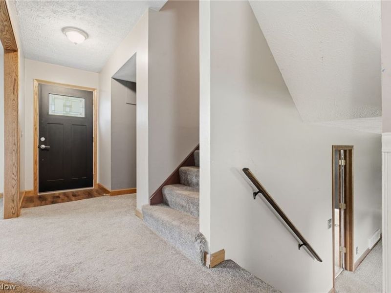 8694 Lansdale Avenue NW, North Canton, OH 44720 Photo 6