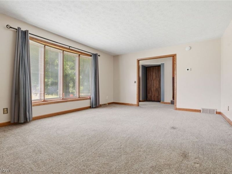 8694 Lansdale Avenue NW, North Canton, OH 44720 Photo 8