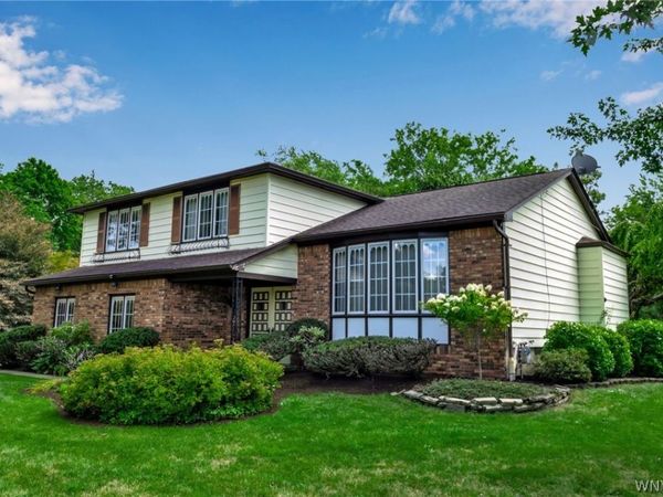 201 Gaylord Court , Elma, NY 14059
