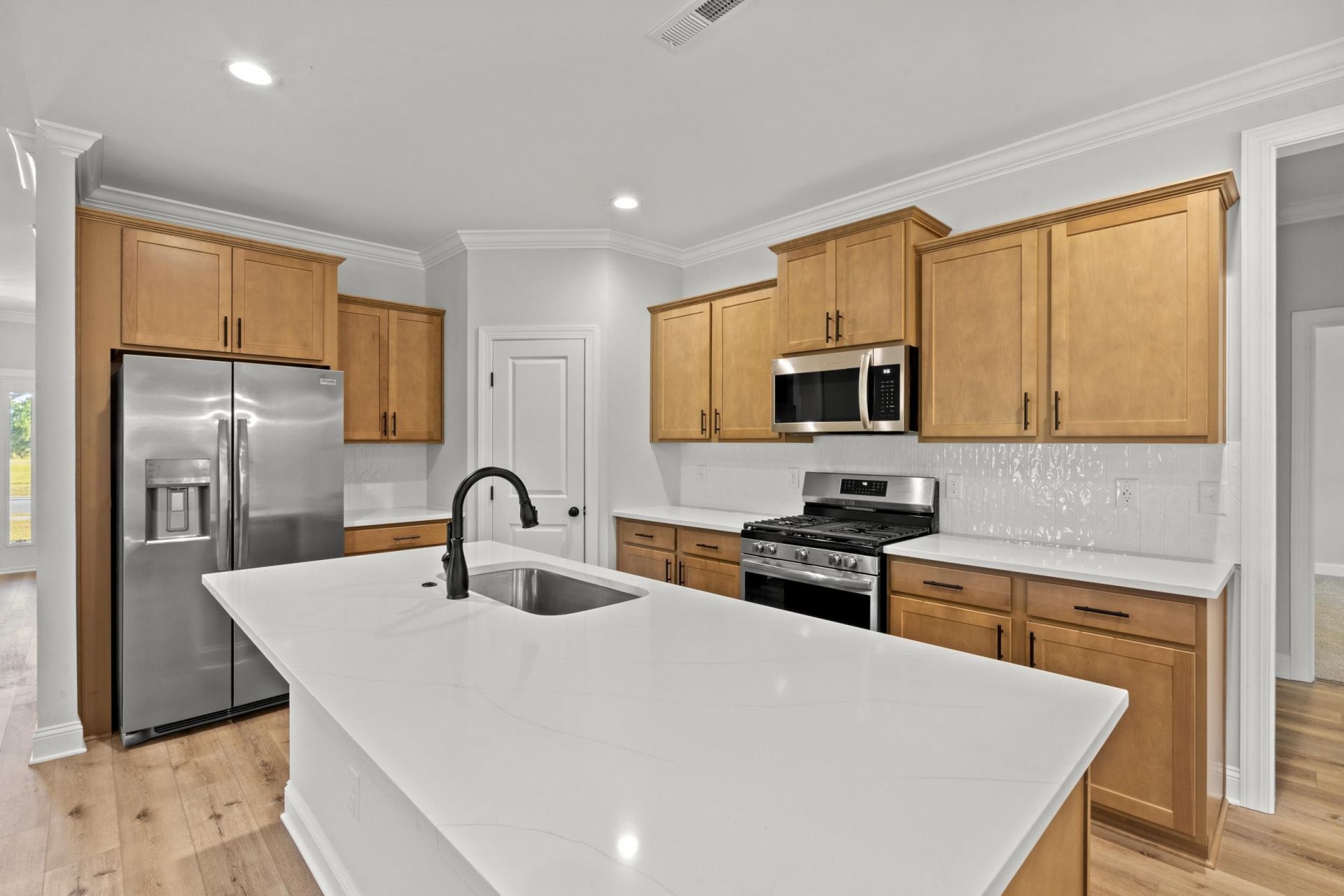 163 Three Oak Ln.  Photo 5