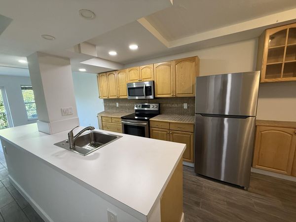 640 Tennis Club Drive, Unit 307, Fort Lauderdale, FL 33311