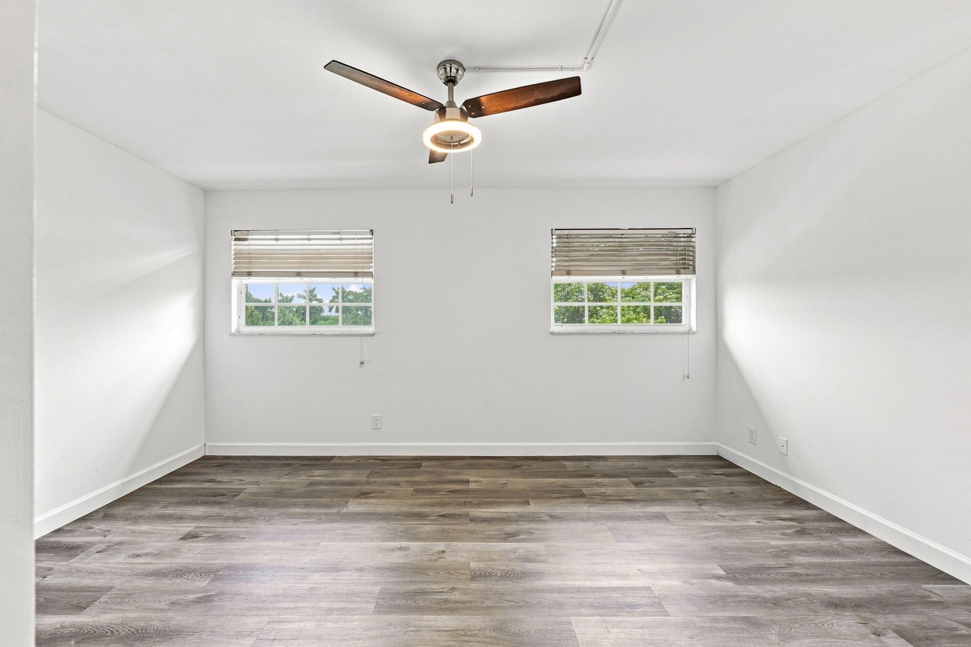 640 Tennis Club Drive, Unit 307, Fort Lauderdale, FL 33311 Photo