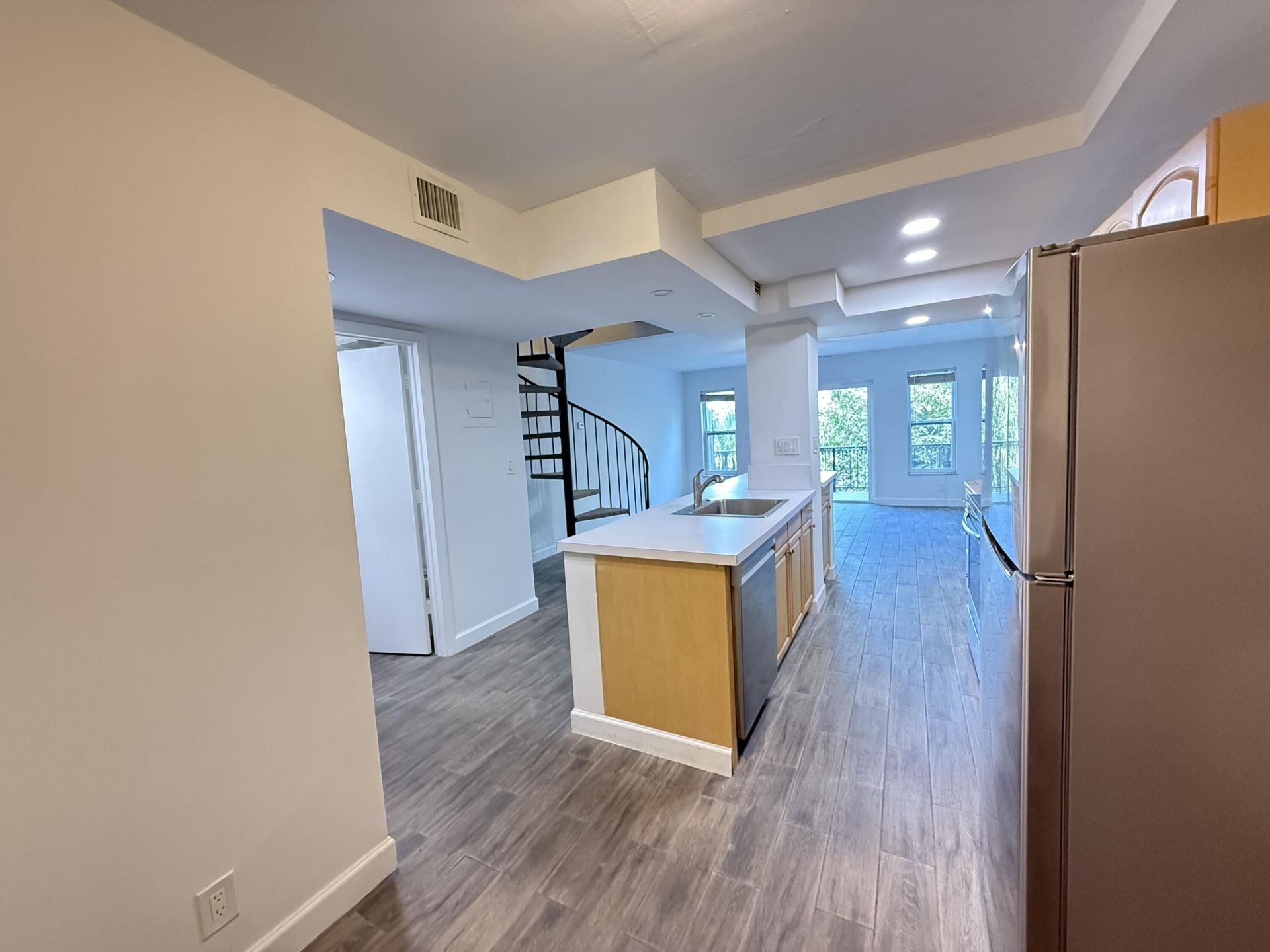 640 Tennis Club Drive, Unit 307, Fort Lauderdale, FL 33311 Photo