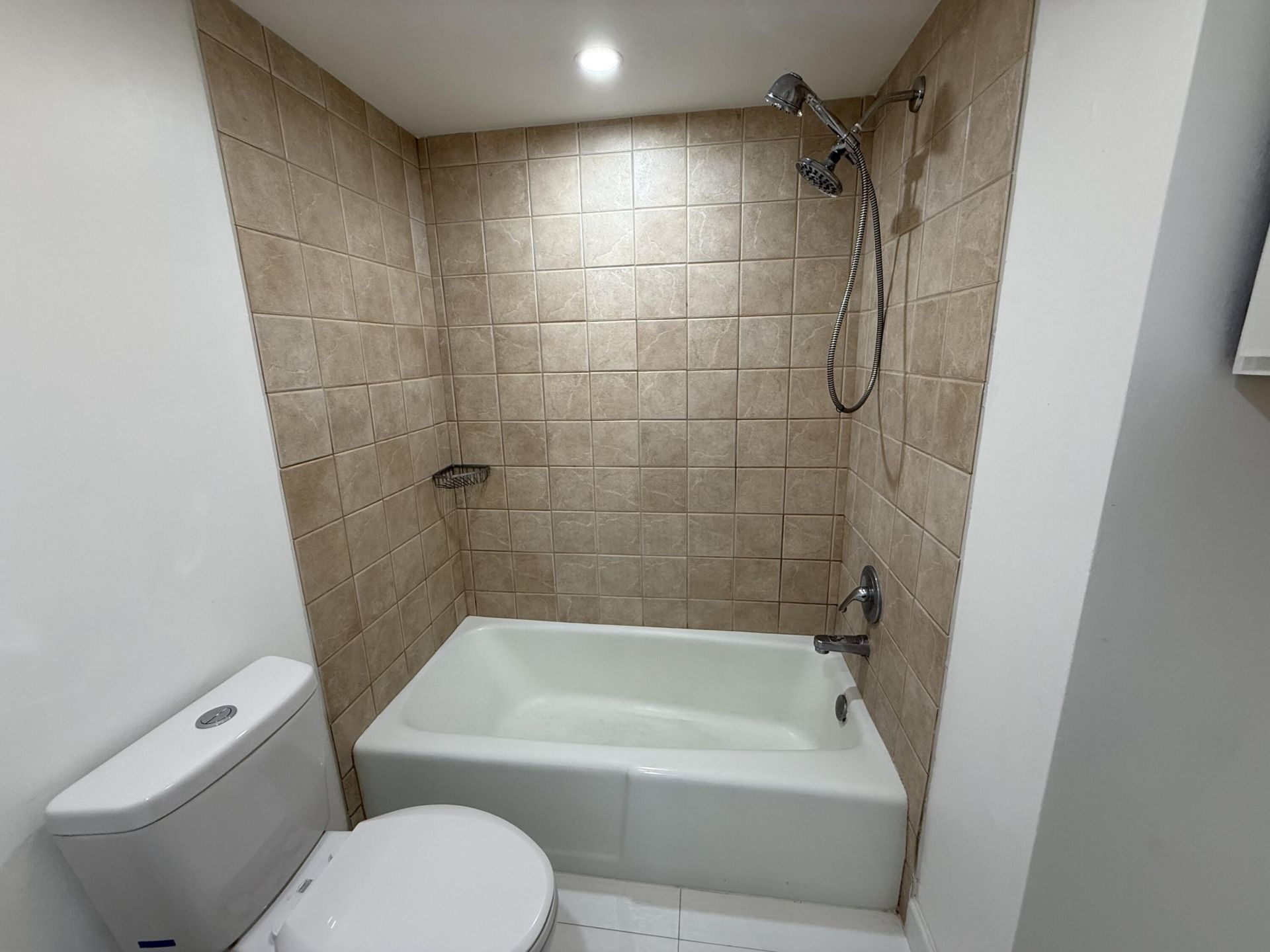 640 Tennis Club Drive, Unit 307, Fort Lauderdale, FL 33311 Photo