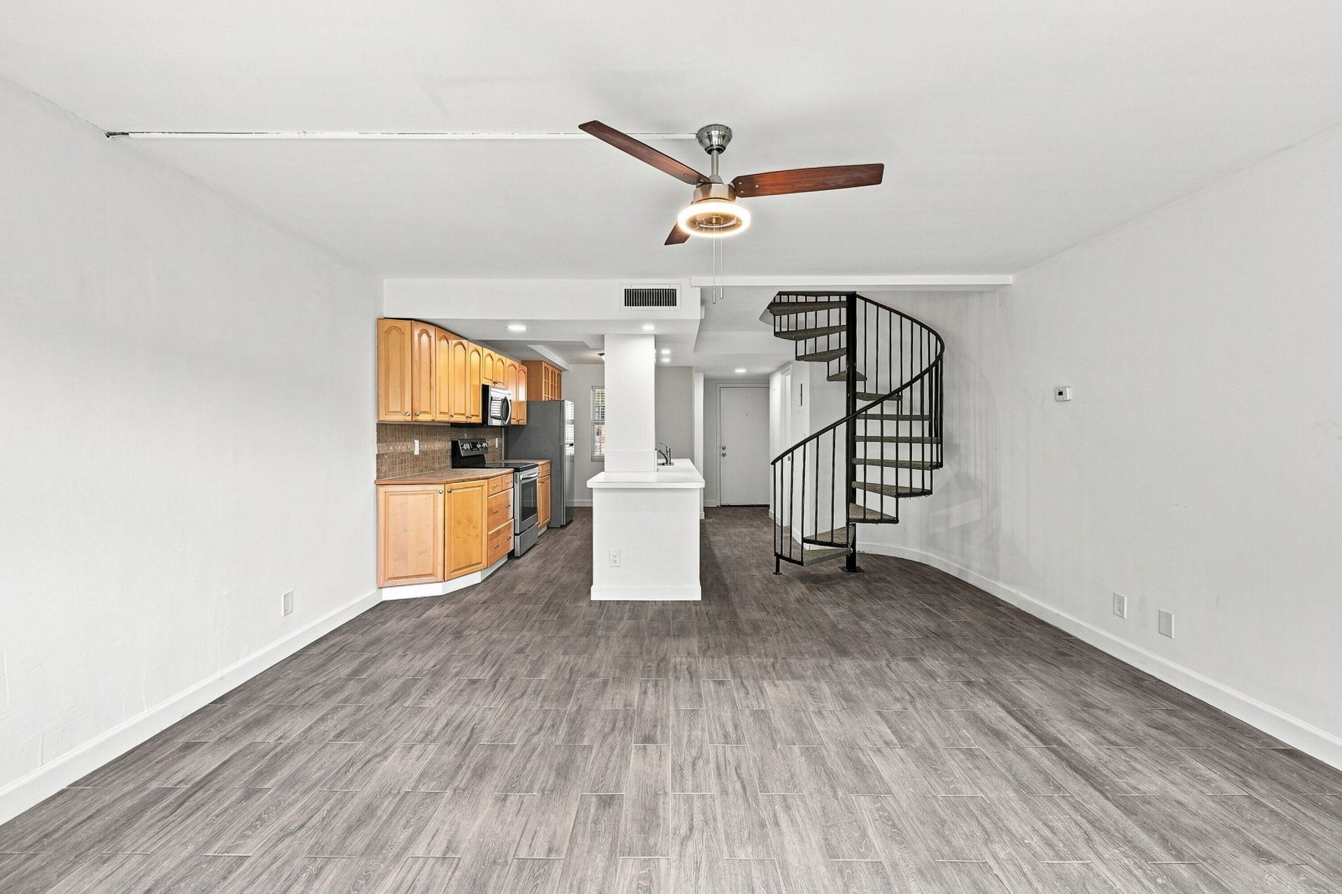 640 Tennis Club Drive, Unit 307, Fort Lauderdale, FL 33311 Photo