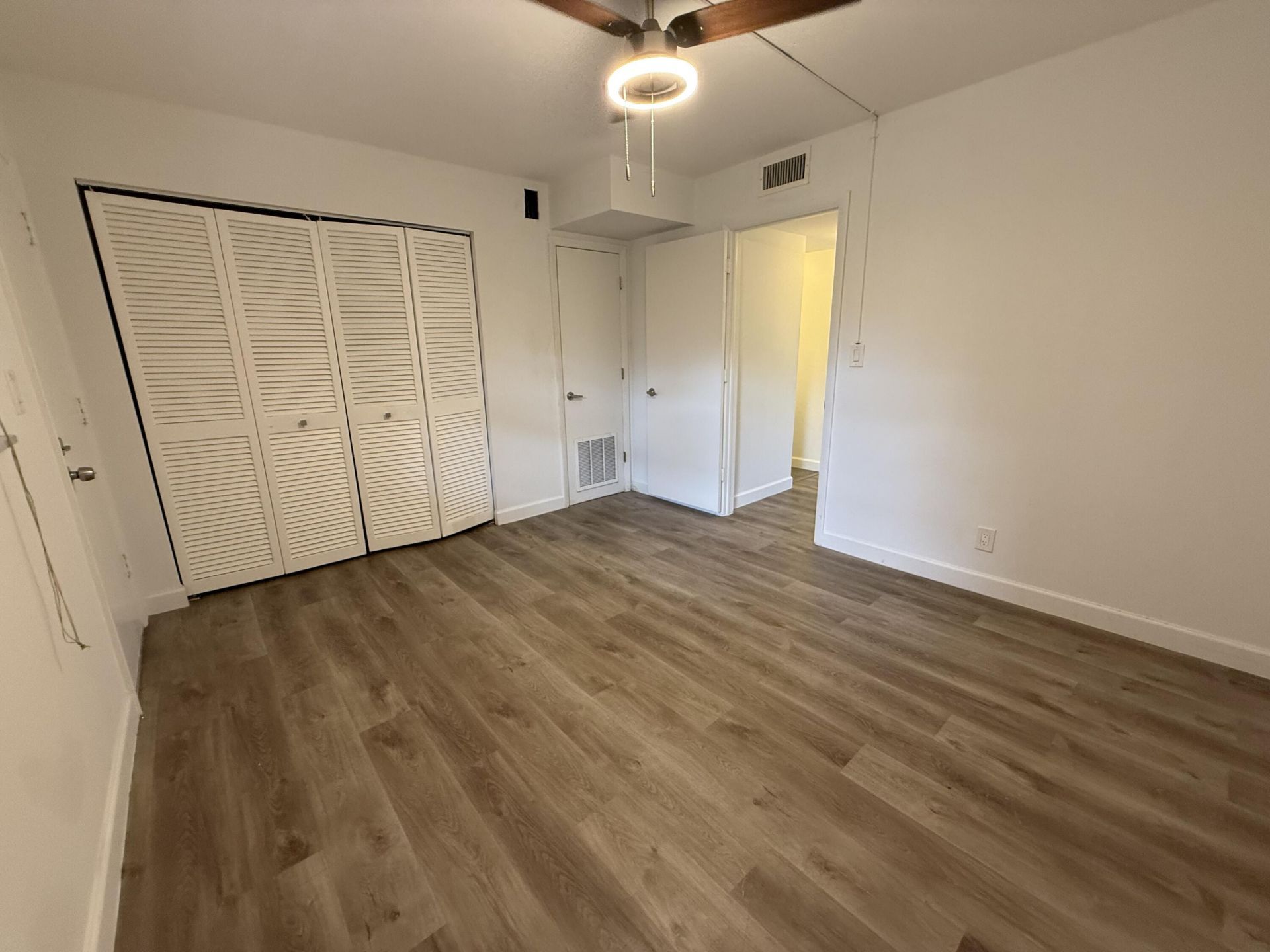 640 Tennis Club Drive, Unit 307, Fort Lauderdale, FL 33311 Photo