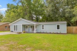 1527 Staffordshire Drive photo 4