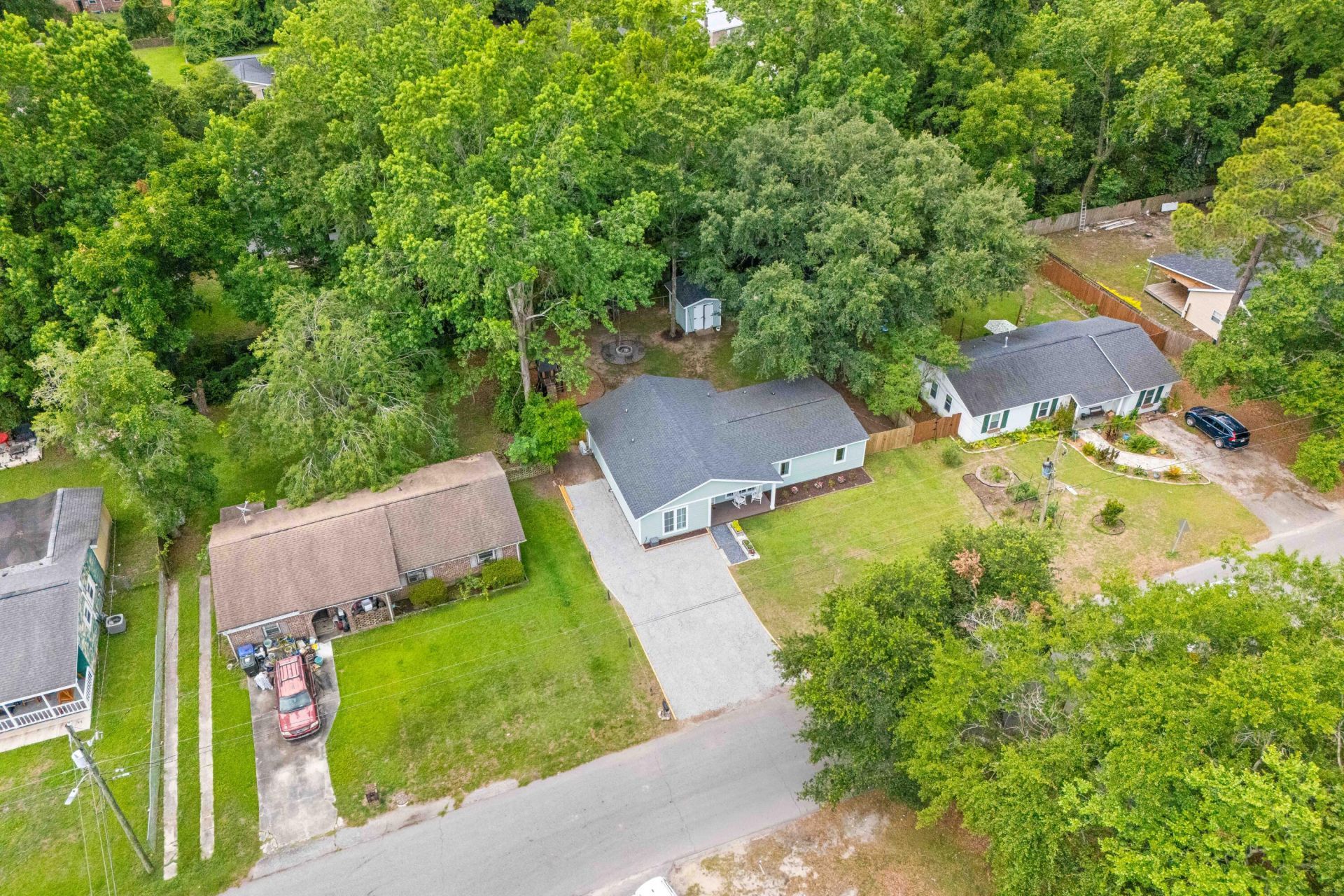 1527 Staffordshire Drive Photo 34