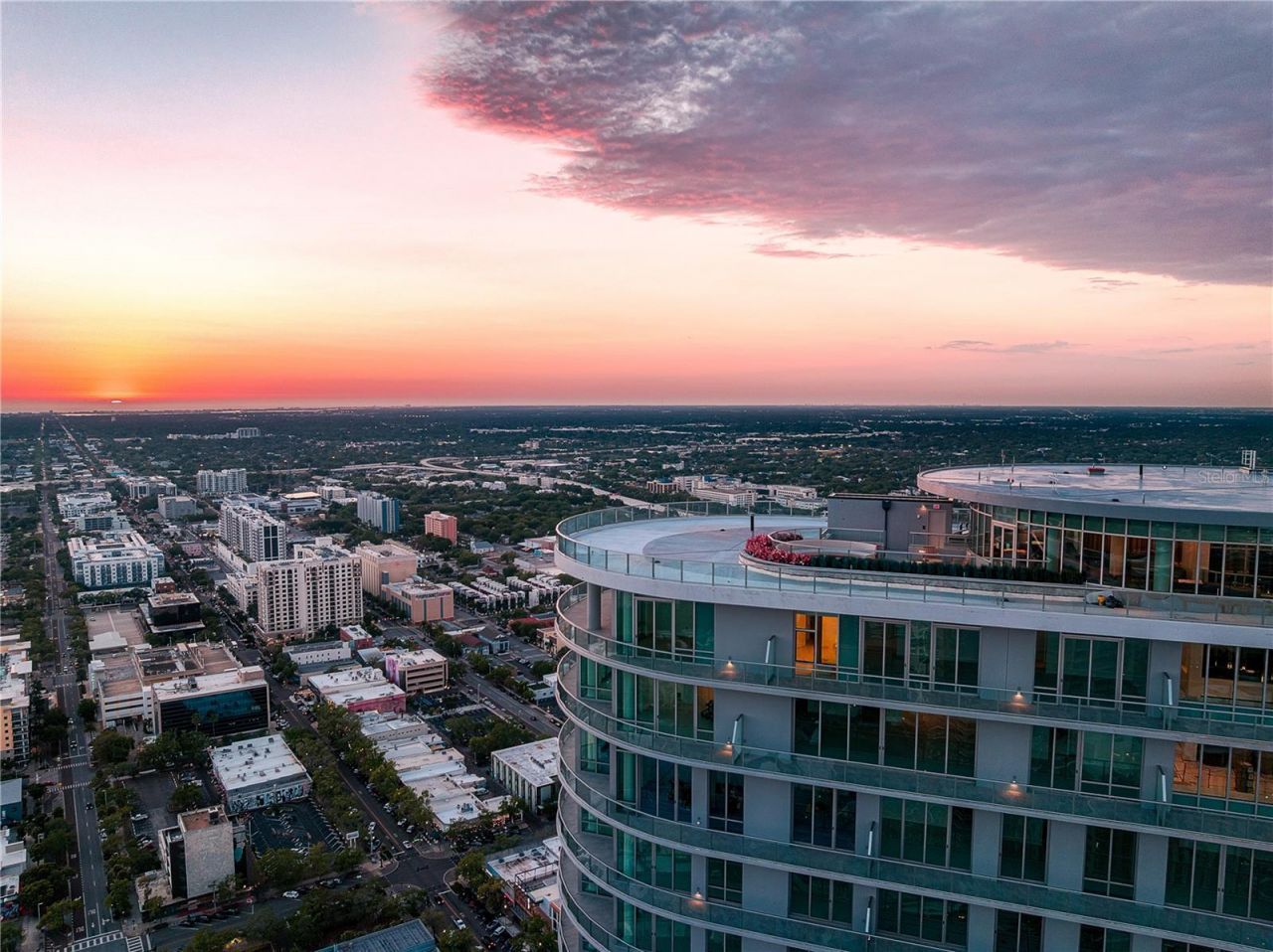 400 Central Avenue, Unit 2705, Saint Petersburg, FL 33701 Photo