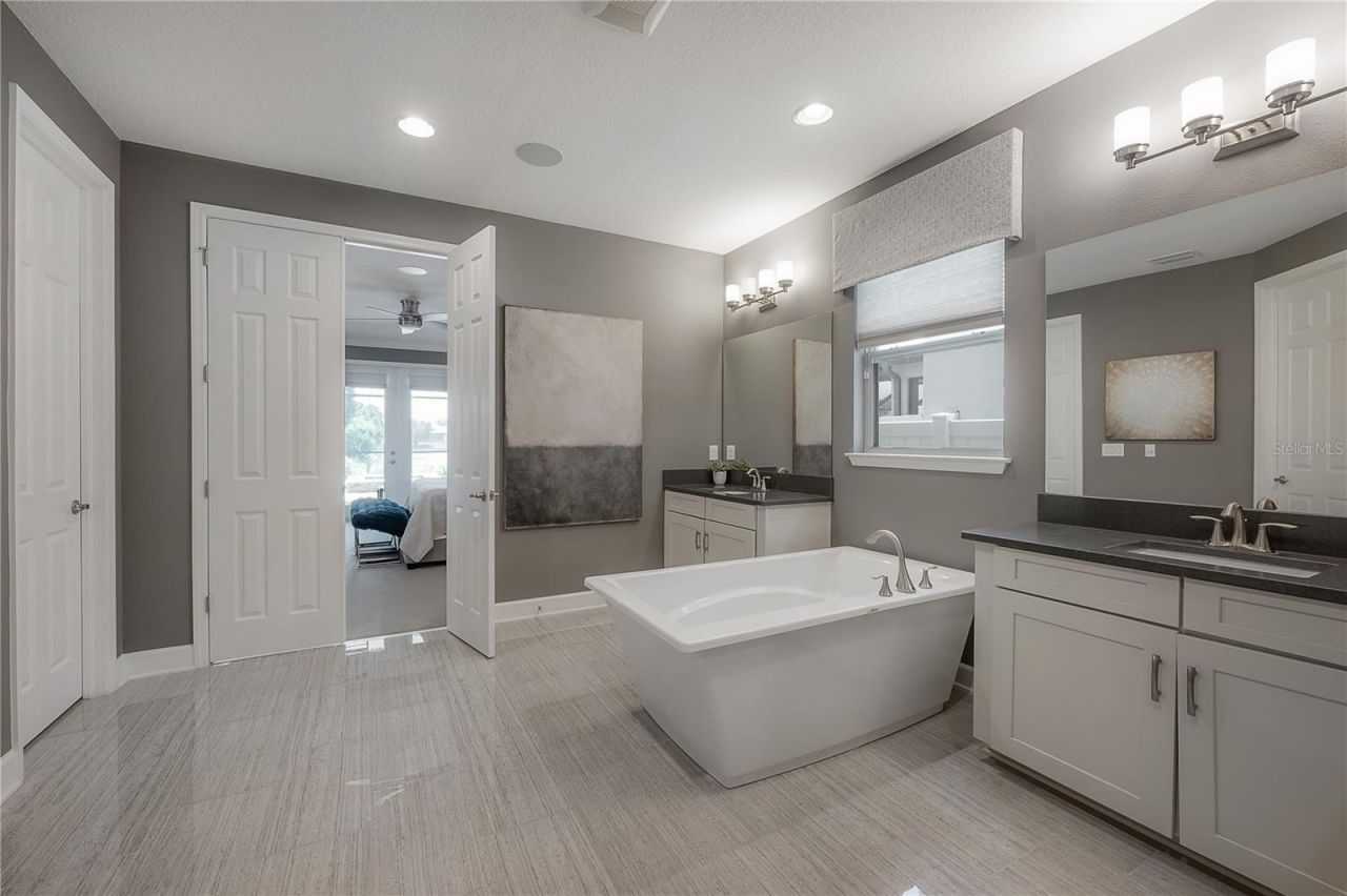 10404 Alcon Blue Drive, Riverview, FL 33578 Photo