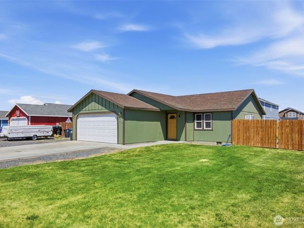 709 N Paxson Drive , Moses Lake, WA 98837