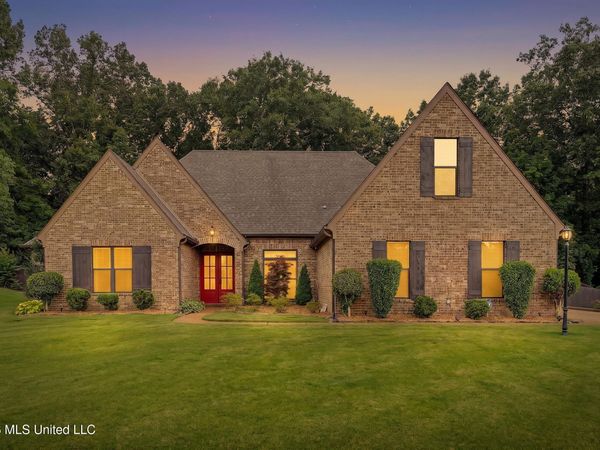 7459 Featherston Cove, Olive Branch, MS 38654