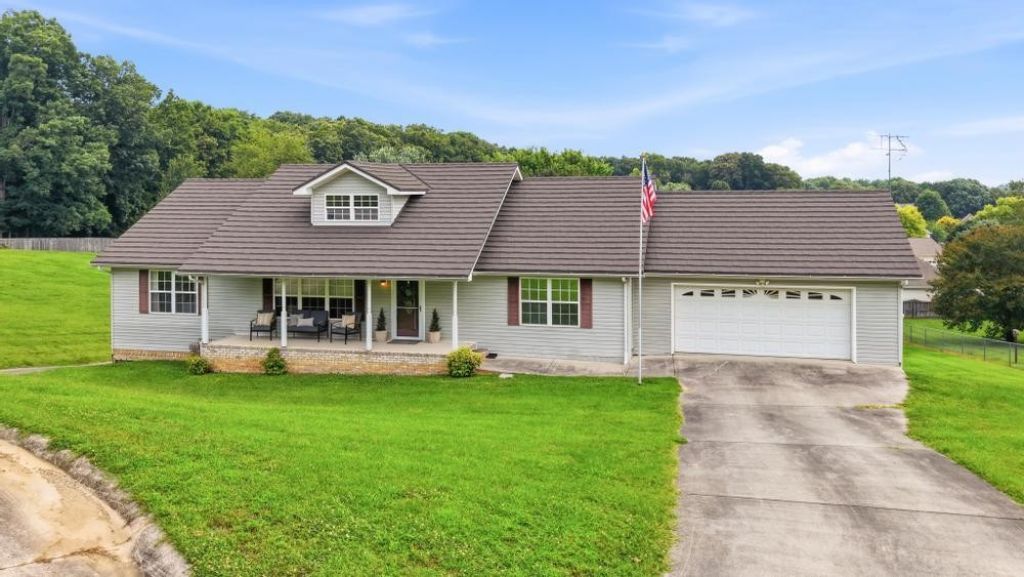 204 Rosewood Drive Ne, Cleveland, TN 37312 Main Photo