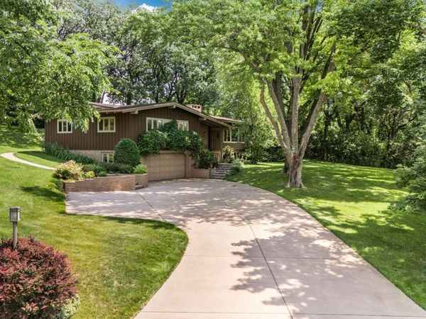 3135 Blackheath Drive, Saint Cloud, MN 56301