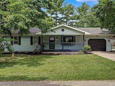 8115 Sue Avenue, Franklin, OH 45005