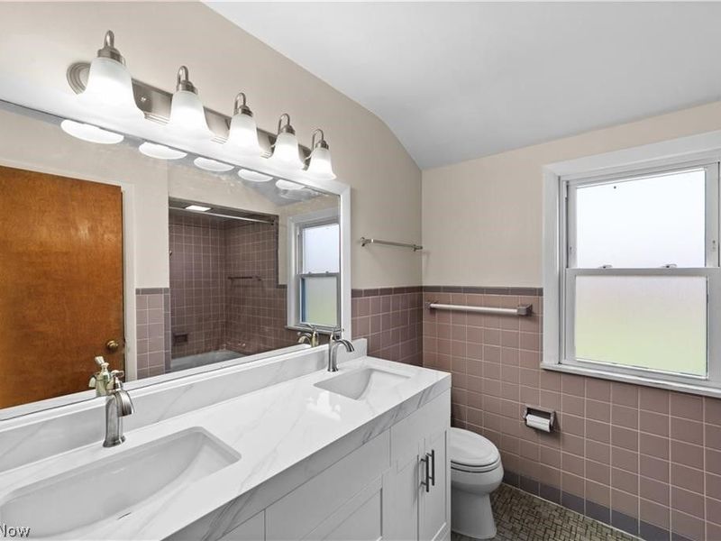 28175 Shaker Boulevard, Pepper Pike, OH 44124 Photo 11