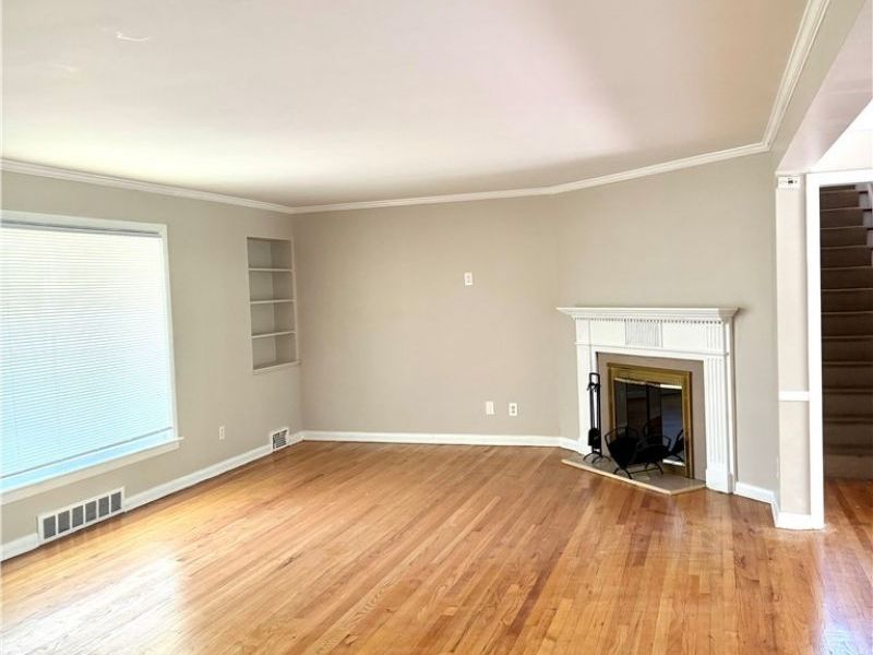 28175 Shaker Boulevard, Pepper Pike, OH 44124 Photo 2