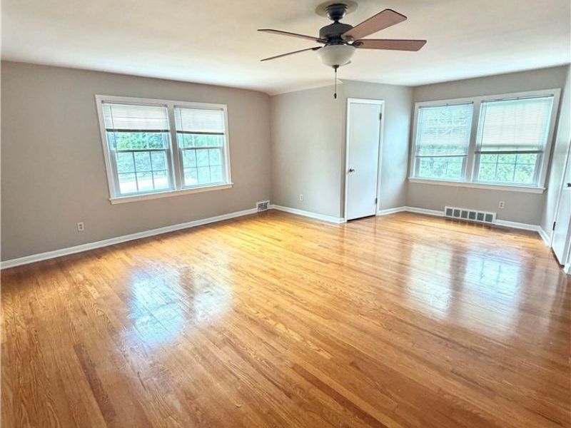 28175 Shaker Boulevard, Pepper Pike, OH 44124 Photo 6