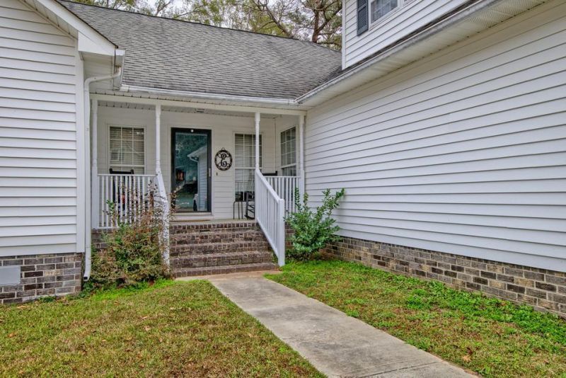1016 Maidstone Drive Photo 13