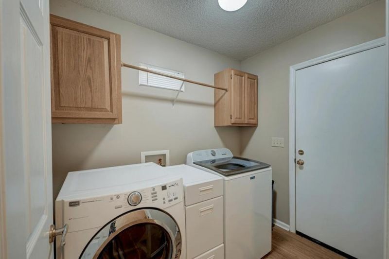 1016 Maidstone Drive Photo 34