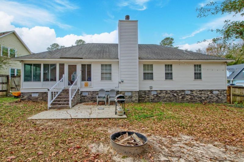 1016 Maidstone Drive Photo 37