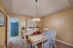 1016 Maidstone Drive photo 4