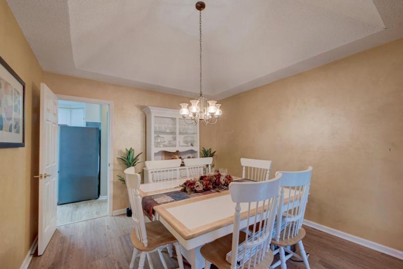 1016 Maidstone Drive Photo 9