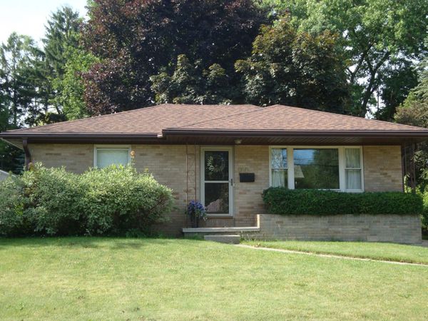 1110 Innes Street NE, Grand Rapids, MI 49503