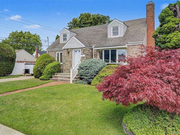 1753 Maurice Avenue , East Meadow, NY 11554