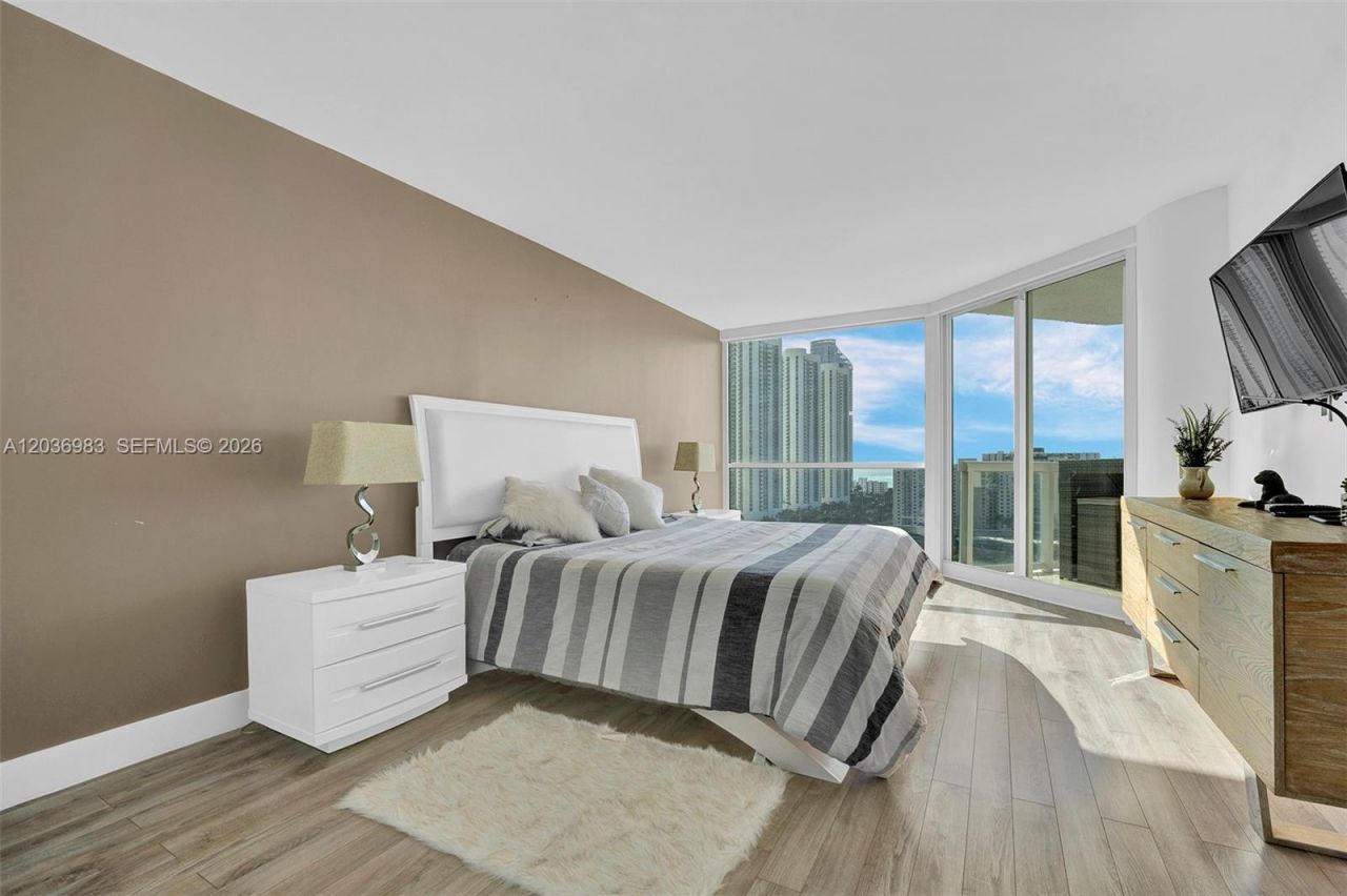16400 Collins Ave , Unit 1944, Sunny Isles Beach, FL 33160 Photo