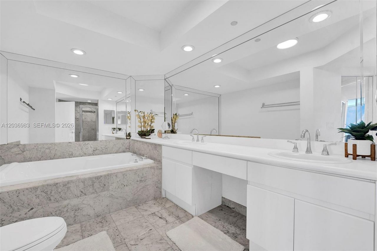 16400 Collins Ave , Unit 1944, Sunny Isles Beach, FL 33160 Photo