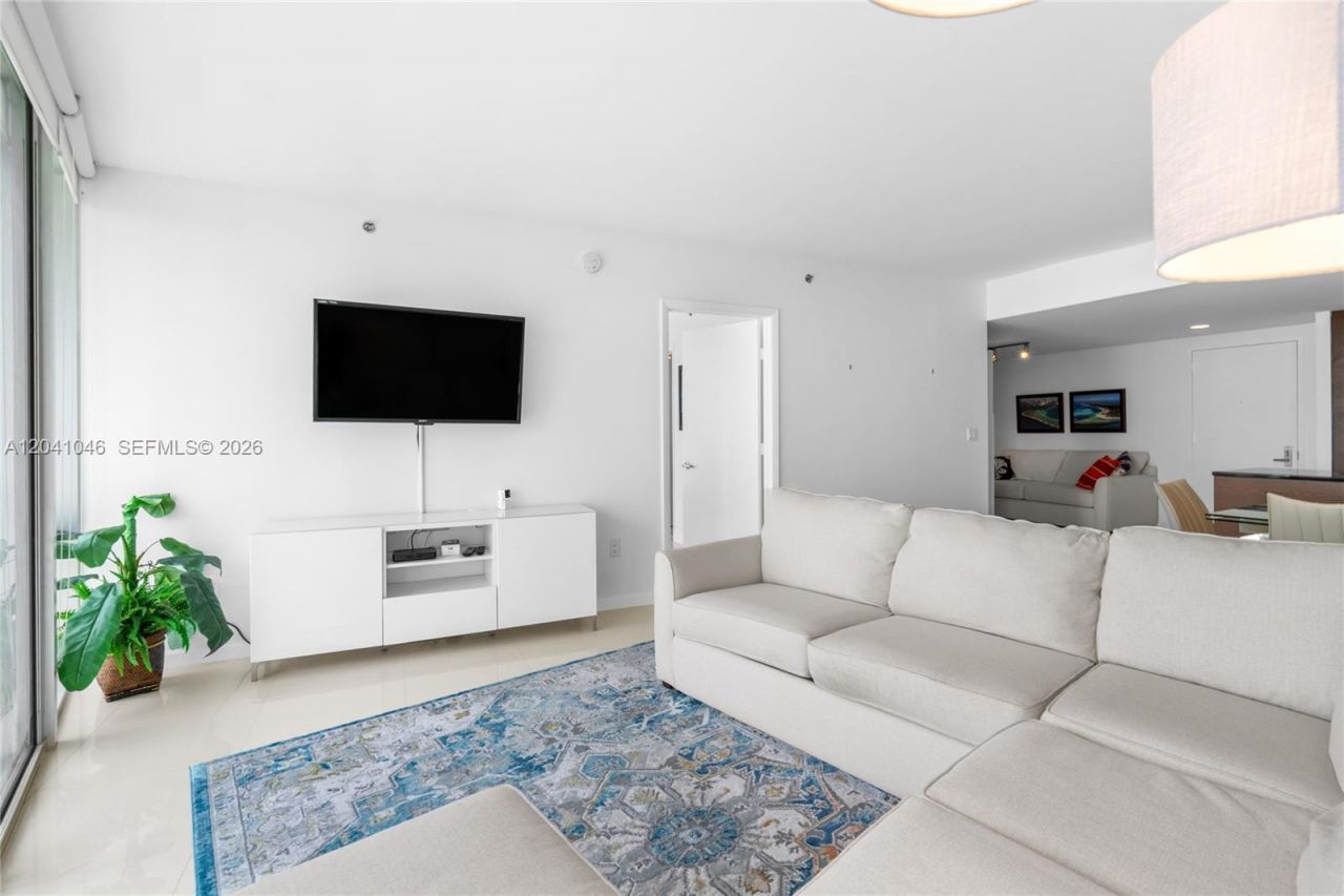495 Brickell Ave, Unit BAY807, Miami, FL 33131 Photo