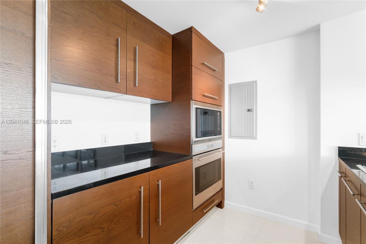 495 Brickell Ave, Unit BAY807, Miami, FL 33131 Photo