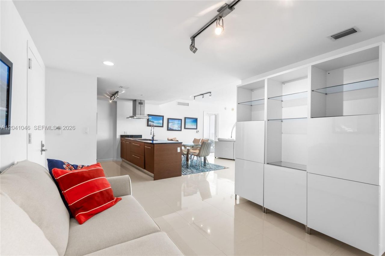 495 Brickell Ave, Unit BAY807, Miami, FL 33131 Photo