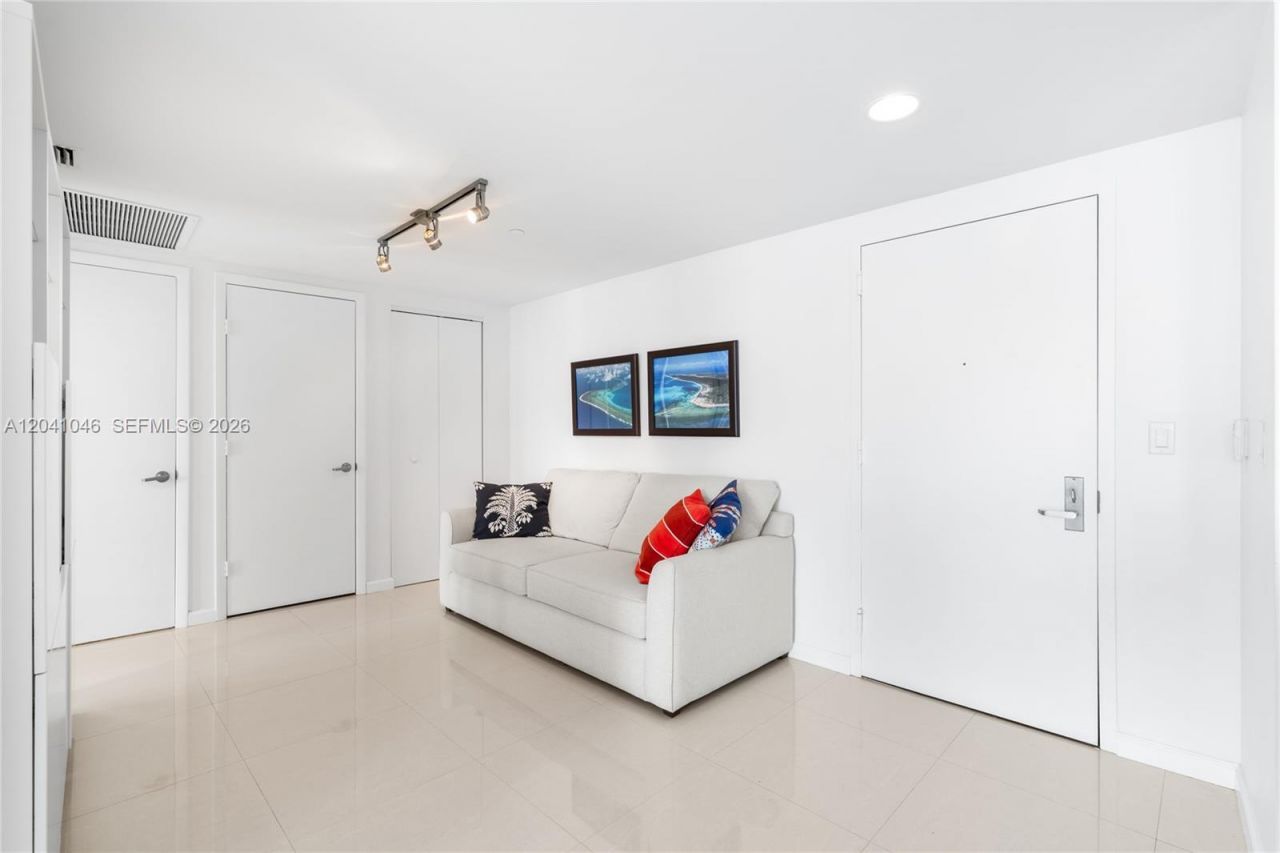 495 Brickell Ave, Unit BAY807, Miami, FL 33131 Photo