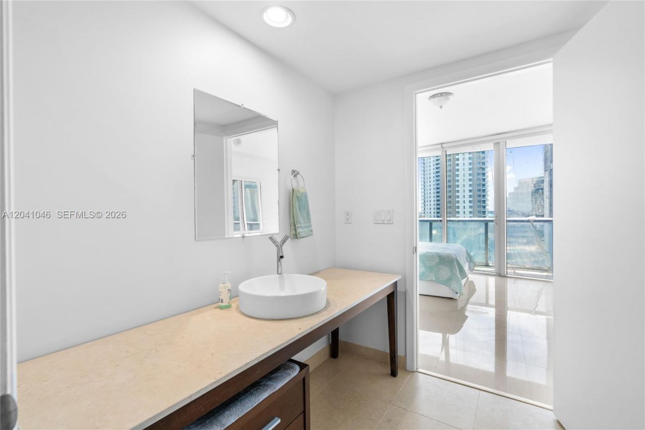 495 Brickell Ave, Unit BAY807, Miami, FL 33131 Photo