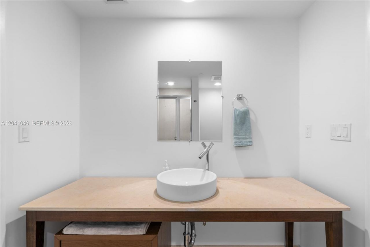 495 Brickell Ave, Unit BAY807, Miami, FL 33131 Photo