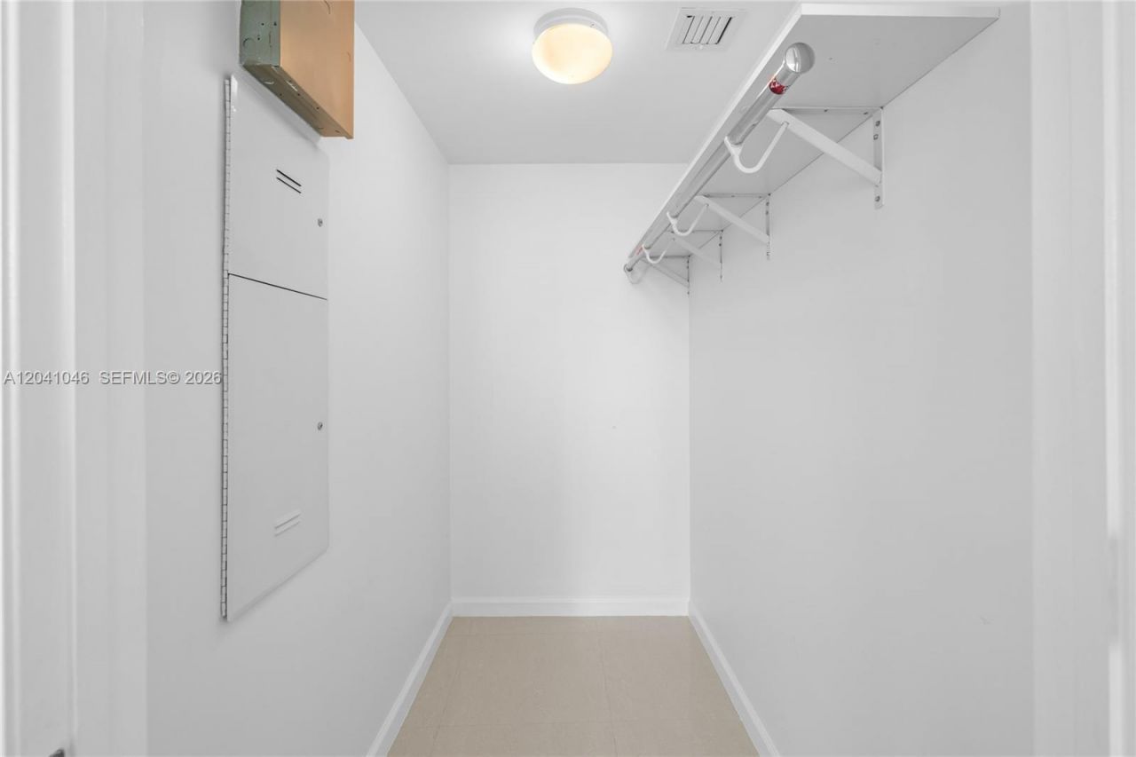 495 Brickell Ave, Unit BAY807, Miami, FL 33131 Photo