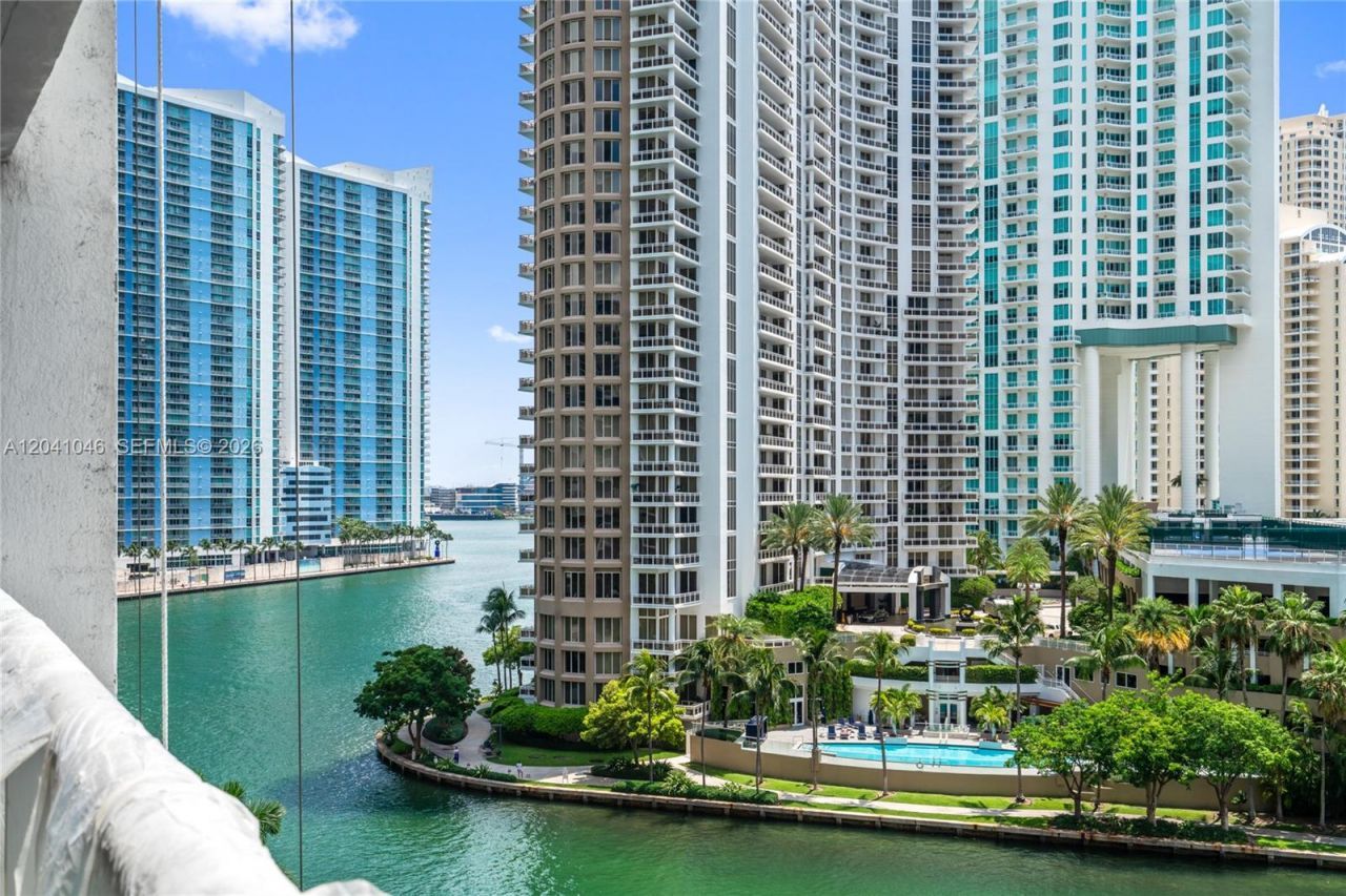 495 Brickell Ave, Unit BAY807, Miami, FL 33131 Photo