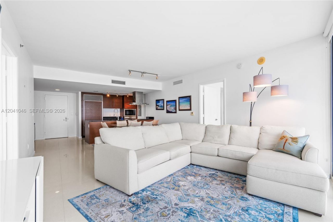 495 Brickell Ave, Unit BAY807, Miami, FL 33131 Photo