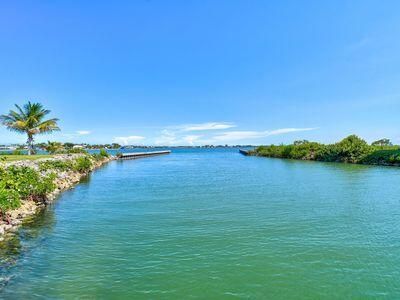 4 Harbour Isle Drive E, Unit 106, Fort Pierce, FL 34949 Photo