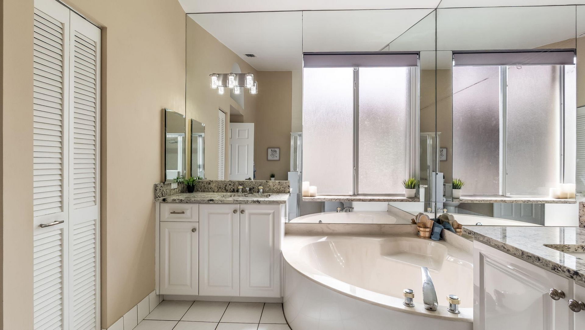 8754 NW 75th Place, Tamarac, FL 33321 Photo