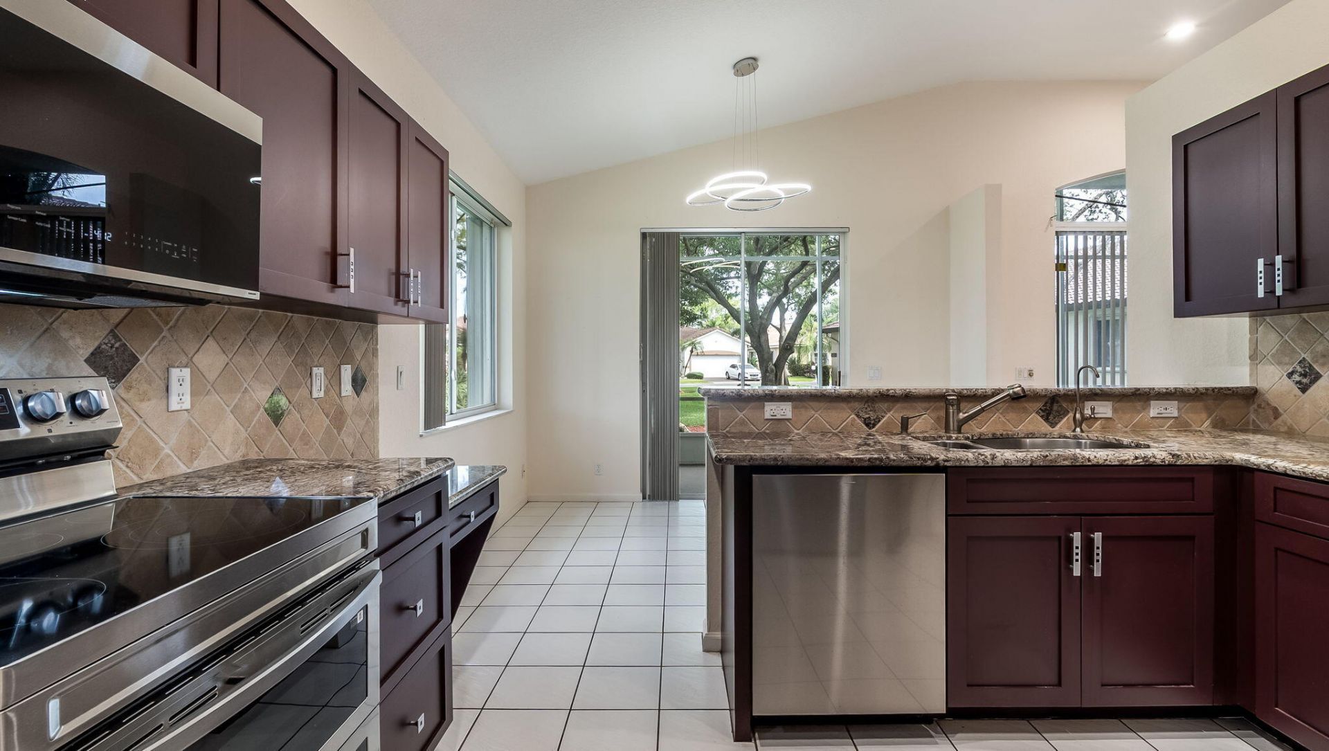 8754 NW 75th Place, Tamarac, FL 33321 Photo