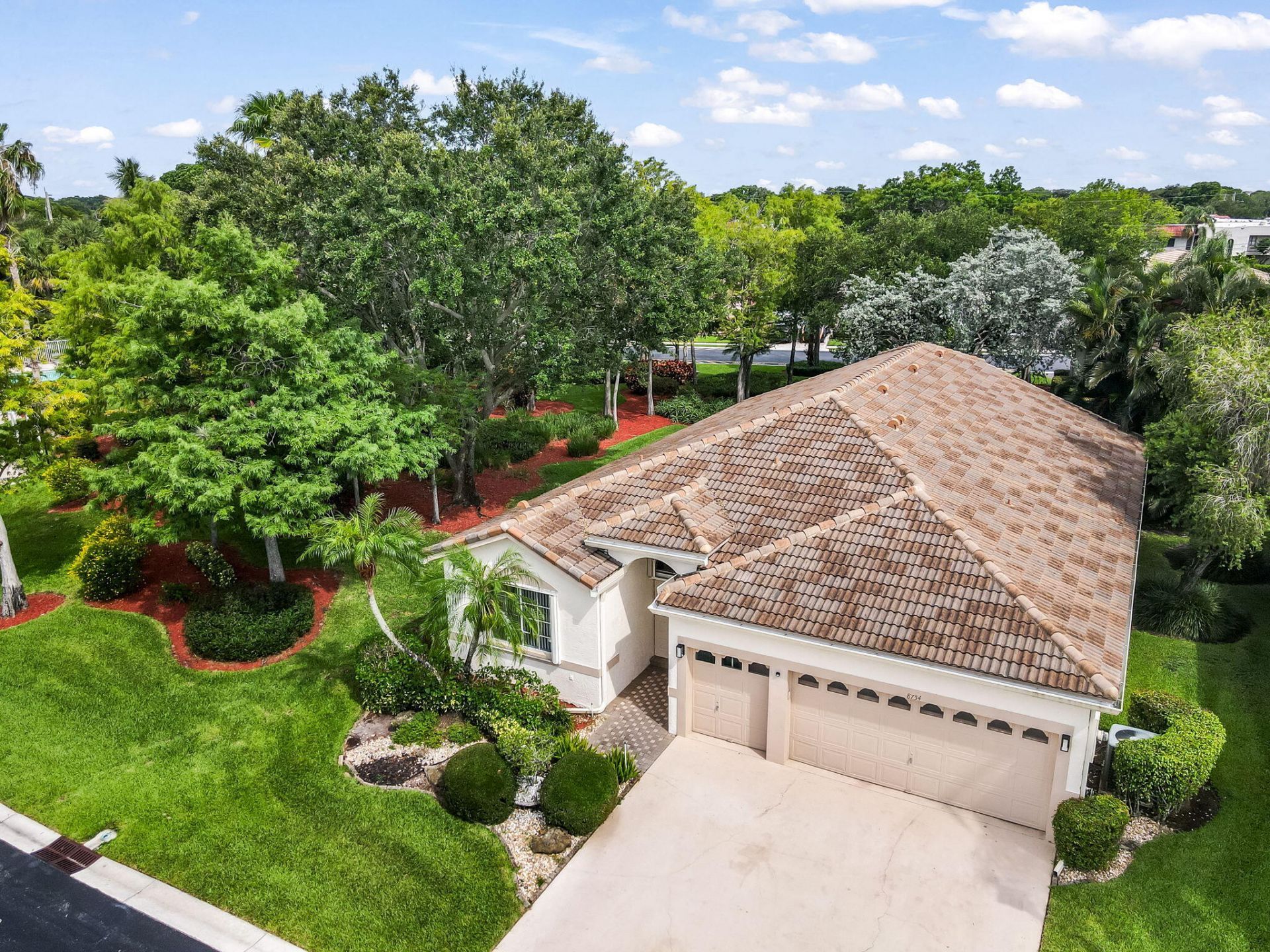 8754 NW 75th Place, Tamarac, FL 33321 Photo