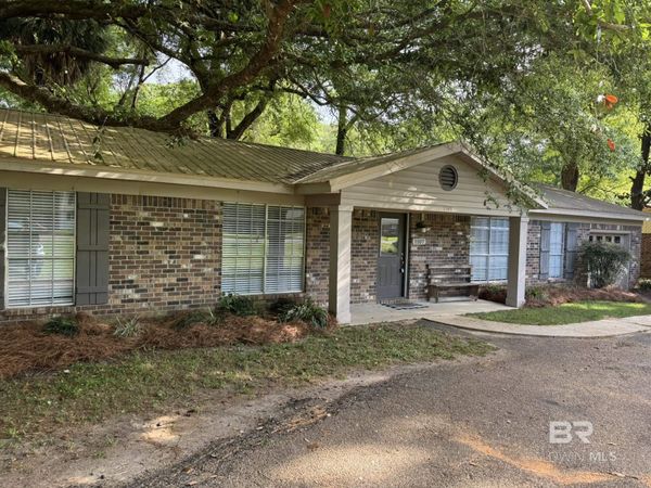 1107 Caroline Avenue, Daphne, AL 36526