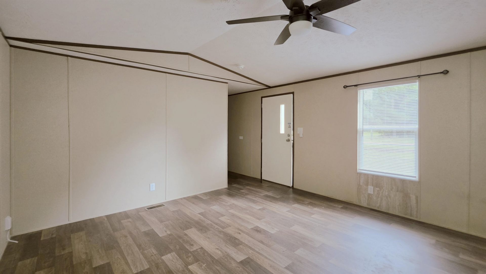 1160 Sioux Swamp Dr.  Photo 4